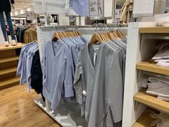 -优衣库(郑州丹尼斯大卫城店)