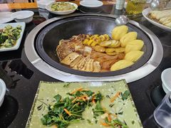 -北京龙庆四季香农家饭庄·灶台鱼·碳烤虹鳟鱼(龙庆峡店)