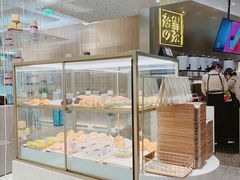 面包甜点陈列柜-奈雪的茶(市百一店)