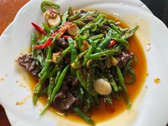 -八美镇邛崃土地坡饭店