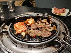 -海吃海喝海鲜烤肉炭火主题自助餐(朝阳店)