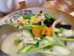 菜心杂菇炒菜心-大门水乡·顺德菜