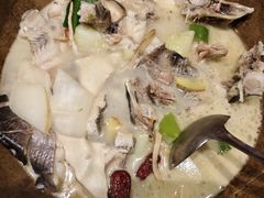 -滇香肴·云南菜蒸汽石锅鱼(云南北路店)
