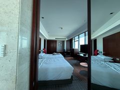 -上海龙之梦万丽酒店