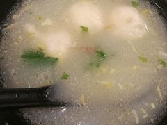 鱼丸汤-小杨生煎(香港名都店)