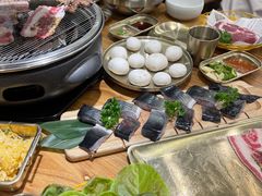 -青瓦餐厅·生鱼片·韩园烤肉(西塔店)