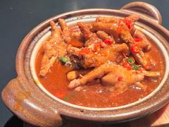 砂锅虎皮鸡爪-纯阳•六两酒馆