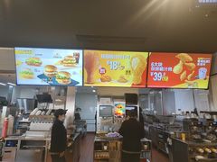 -麦当劳(田林好又多店)