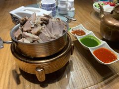 -蒙亨·手把肉·蒙古包文化主题餐厅(天恒广场店)