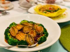 -深圳富苑皇冠假日套房酒店