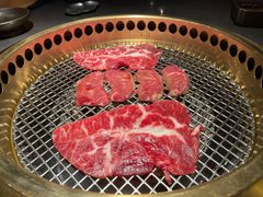 -铭牛烧肉·和牛海鲜自助(高新月牙湖店)