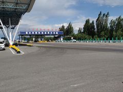 -霍尔果斯国门景区