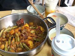 -内蒙焖面大盆骨餐馆(山大路店)