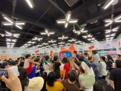 -kidsland(颐堤港店)