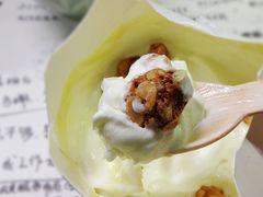 酸奶葡萄燕麦麦旋风-麦当劳(塔园路店)