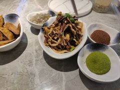-璞臻汽锅餐厅(南京东路店)
