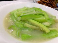 清炒丝瓜-新新湘菜馆(新中街二条店)