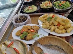 -胶己人餐馆(珠江路美食街店)