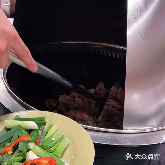 土灶柴火鸡(文头岭店)