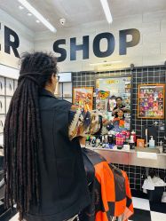 点击看大图 -Devilhands Barbershop男士理容店