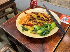 -方铲铲·成都板凳面(滨江银泰店)