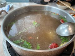-菌子鲜汤野生菌锅
