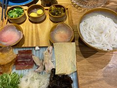 蒙自过桥米线-麦麦山云南菜(复地活力城店)