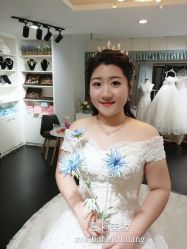 -雪莉美妆婚纱馆