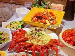 -霄汉牛三鲜湖北砂锅菜(万松园2店)