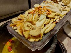 -野·大山里野生菌石锅土鸡(益田假日店)