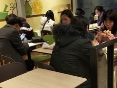 -德克士(虹桥火车站店)