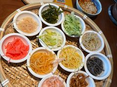 -包整·丝娃娃(一览甲秀楼风景店)