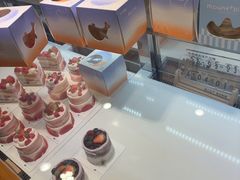 -山与蓝·轻糖鲜果蛋糕(勒泰店)