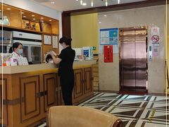 大堂-老人和饭店(淮海中路店)