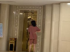 -碧中海汤泉汗蒸酒店