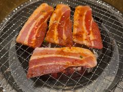 -山川小町·极番烧肉(新地假日广场店)