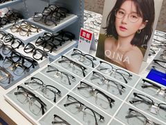 -美式眼镜·授权蔡司.依视路.尼康.豪雅.明月(南翔印象城店)