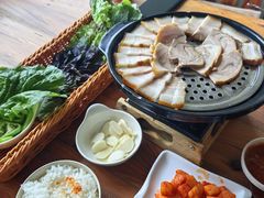 -百年石锅饭·朝鲜族传统民餐