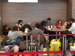 大堂-麦当劳(广州南站店)