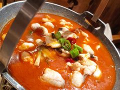 -老滇山寨•云南特色菜•地方菜•民族风情歌舞表演(金碧店)