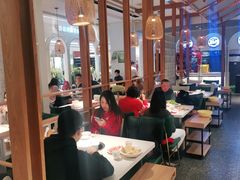大堂-三人行骨头王火锅(长寿店)