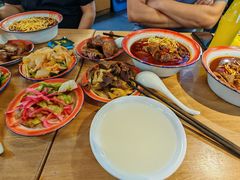 -刘二姐襄阳牛肉面(鸟巢店)