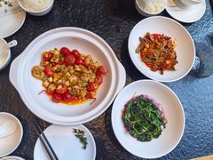 -鱼鲜饭香·招牌汽锅剁椒鱼头王