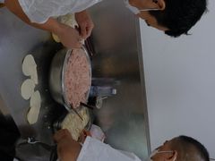 -黄阿姨锅贴大王(万航渡路店)