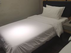 -汉庭优佳酒店(深圳宝安万达广场店)