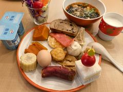 -桔子酒店(上海西藏北路地铁站店)