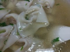 -周震馄饨