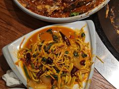 -万里闯关东铁锅炖菜馆(高新旗舰店)