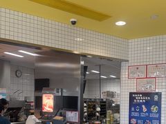 -麦当劳(南汇车市店)