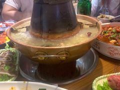 -老蜀铜火锅·酸菜脊骨·麻辣羊蝎子(热闹路店)